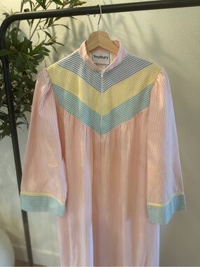 Vintage 80's Saybury Housecoat Nightgown